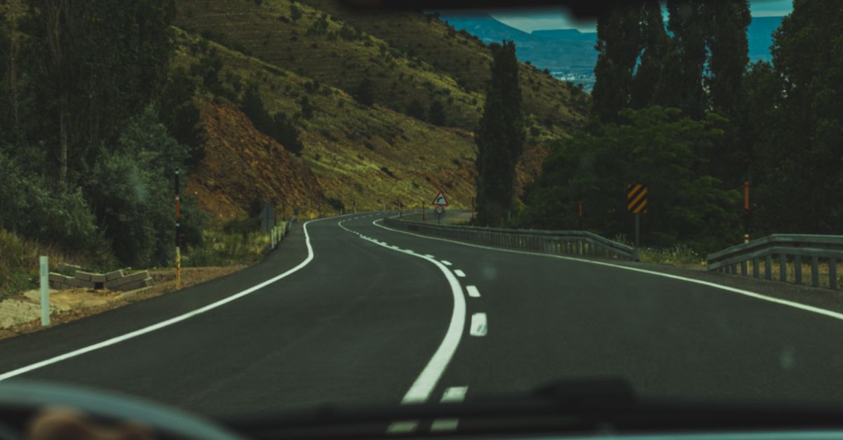 Benefits of Consistency and Routine in Driving School Lessons