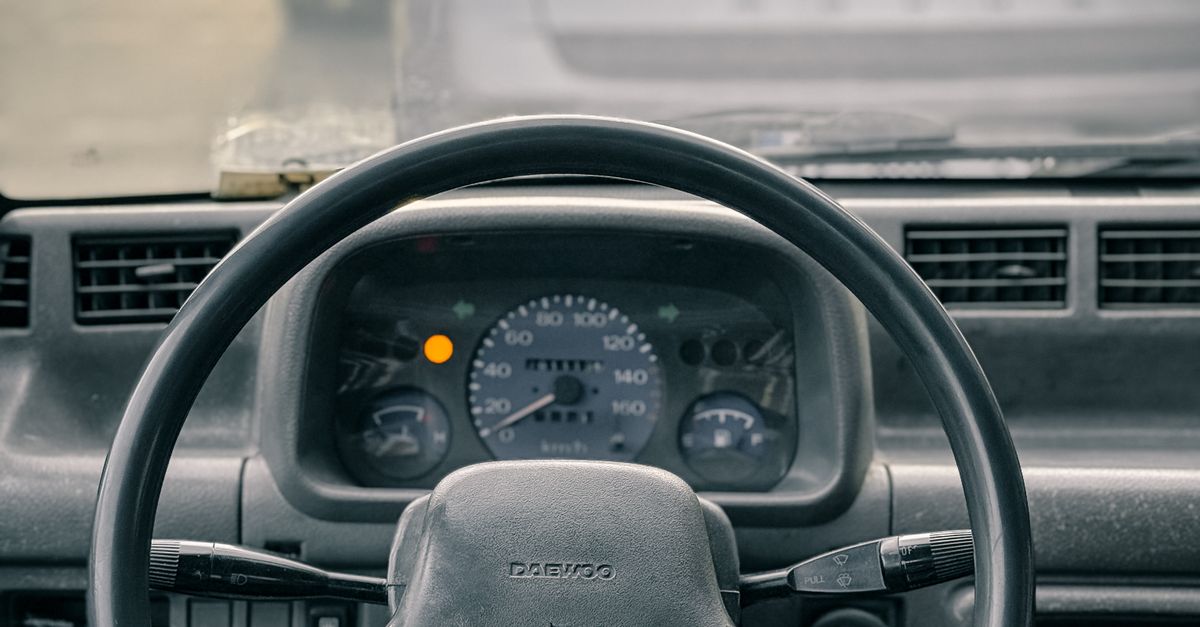 The Advantages of Learning to Drive an Automatic Vehicle